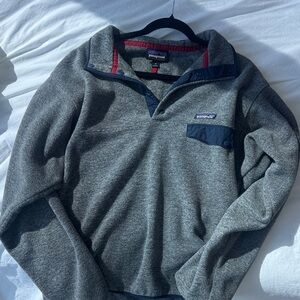 Patagonia Heather Gray Fleece Pullover